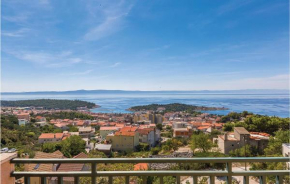 3 Bedroom Gorgeous Apartment In Makarska